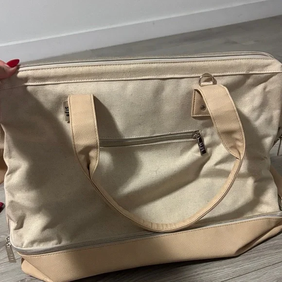 Béis Weekender Bag - Picture 1 of 2